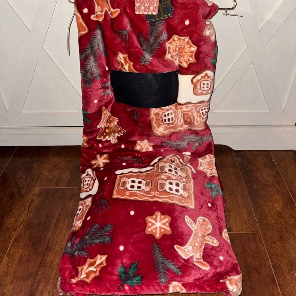 Rachel Roy Holiday Gingerbread Plush Throw Blanket